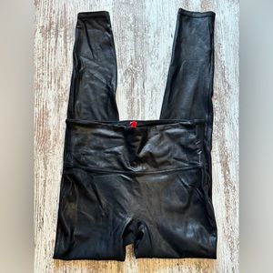 Spanx faux leather leggings size M